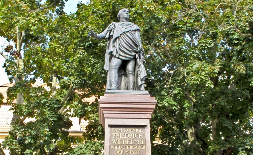 Statue Wilhelm der Zweite im Tagungshotel Brandenburg