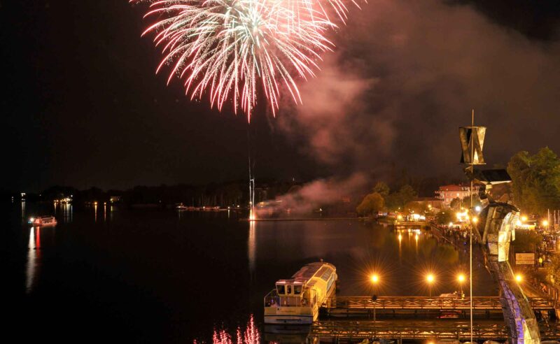 Feuerwerk über dem Ruppiner See