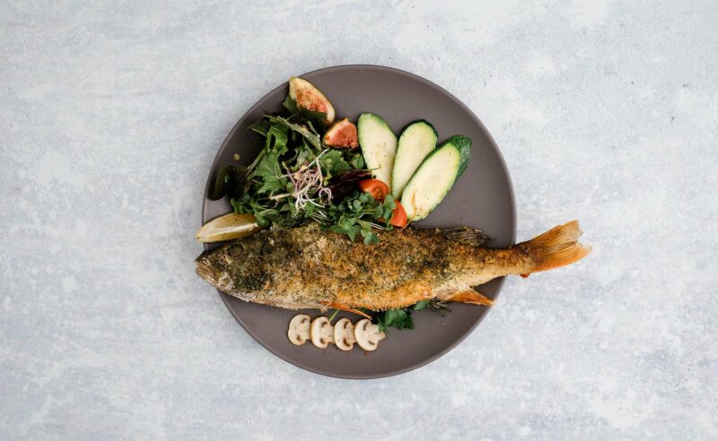 Appetitlich angerichtetes Fischgericht